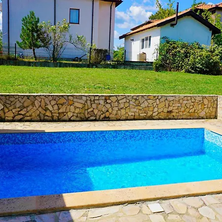 빌라 мариела - Mariela *