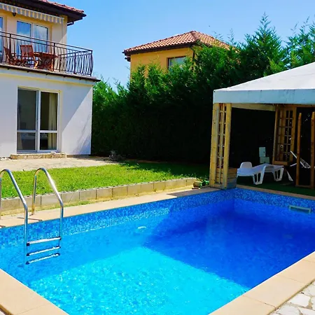 빌라 мариела - Mariela *