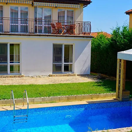 빌라 мариела - Mariela *