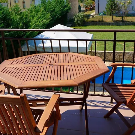 мариела - Mariela 빌라 Yunets