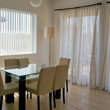 빌라 мариела - Mariela *