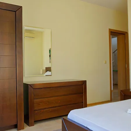 мариела - Mariela 빌라 Yunets